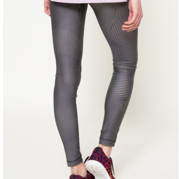 2/$60 Under Armour Leggingsy HeatGear® Printed Legging Large Fitness - Picture 4 of 11
